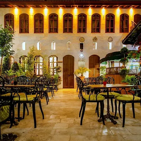 Yesil Ev Cafe & Boutique Bed & Breakfast