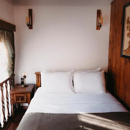Yesil Ev Cafe & Boutique Bed & Breakfast