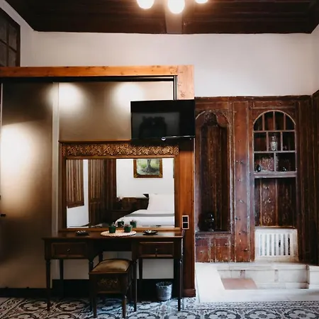 Yesil Ev Cafe & Boutique Bed & Breakfast