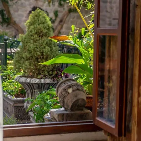 Bed & Breakfast Yesil Ev Cafe & Boutique *